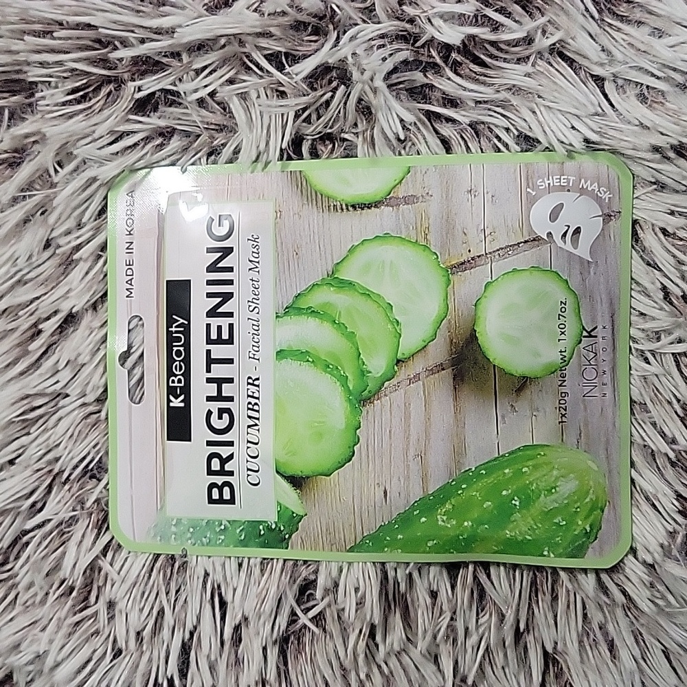 FREE face mask with any purchase from my closet